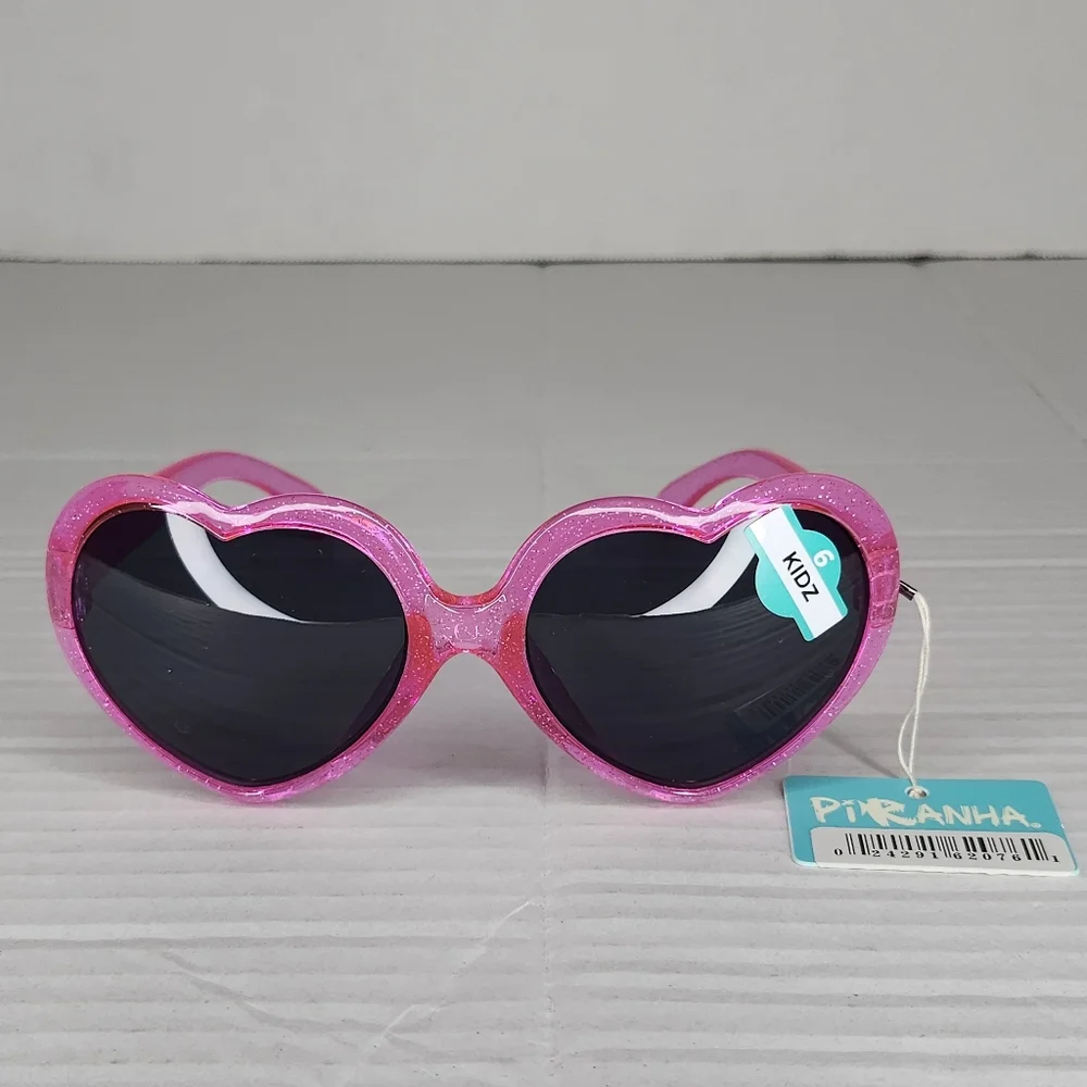 New Kidz Piranha 62076 Heart Shaped Pink Glitter Sunglasses UVA UVB Protection